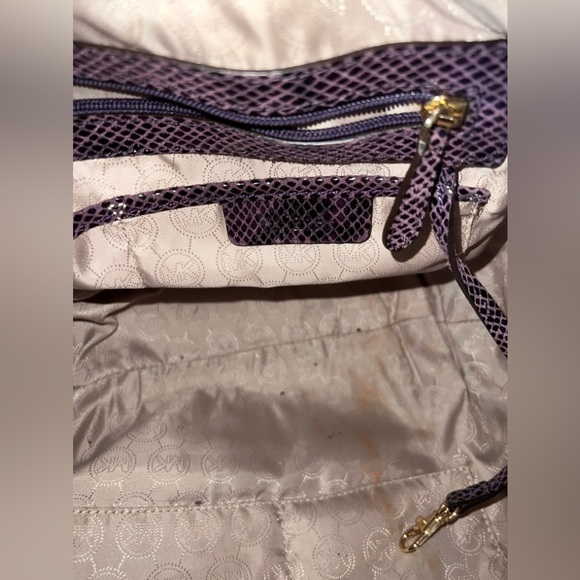 Michael Kors Python Embossed Leather Jet Set Chain Tote with matching wallet. - Picture 9 of 10